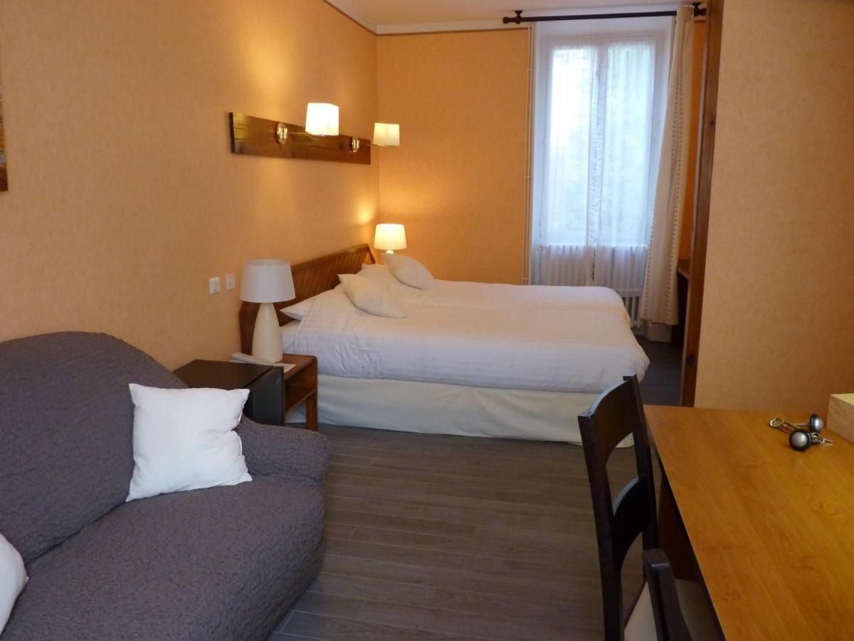 Logis Hotel Le Belle Rive ナジャク エクステリア 写真